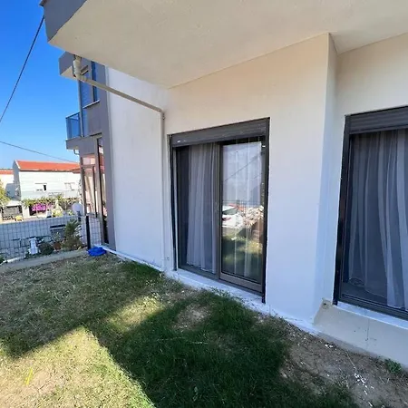 아파트 Cesme'de Denize Yakin, Bahceli Ev Çeşme